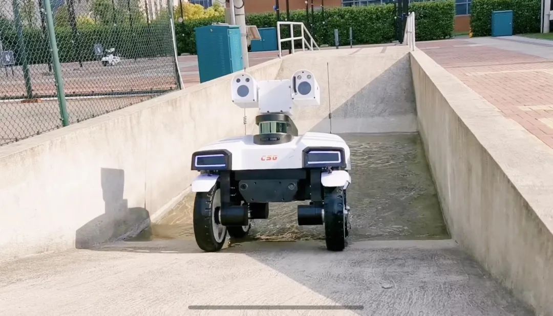 明星产品 | CSG科大智能巡检机器人申请出战“铁人三项”