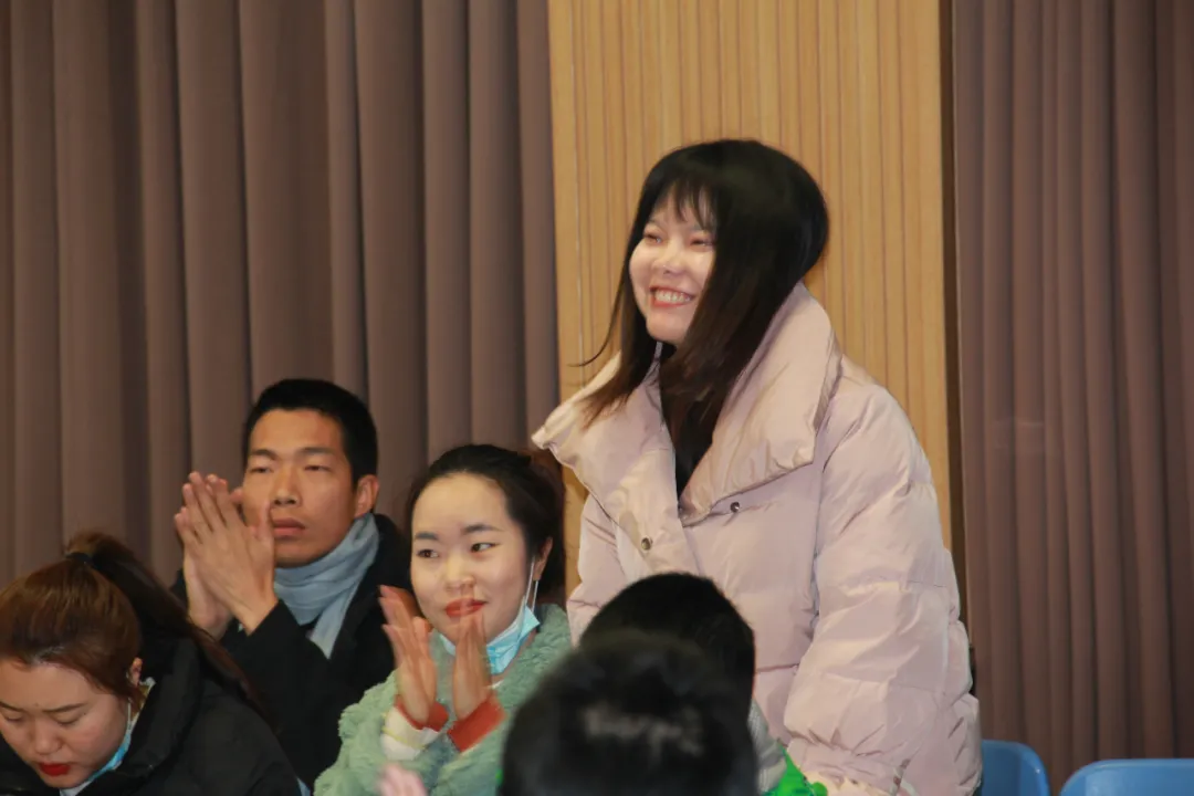 成都市双流区九江小学:名师送教搭平台 微班会课促成长