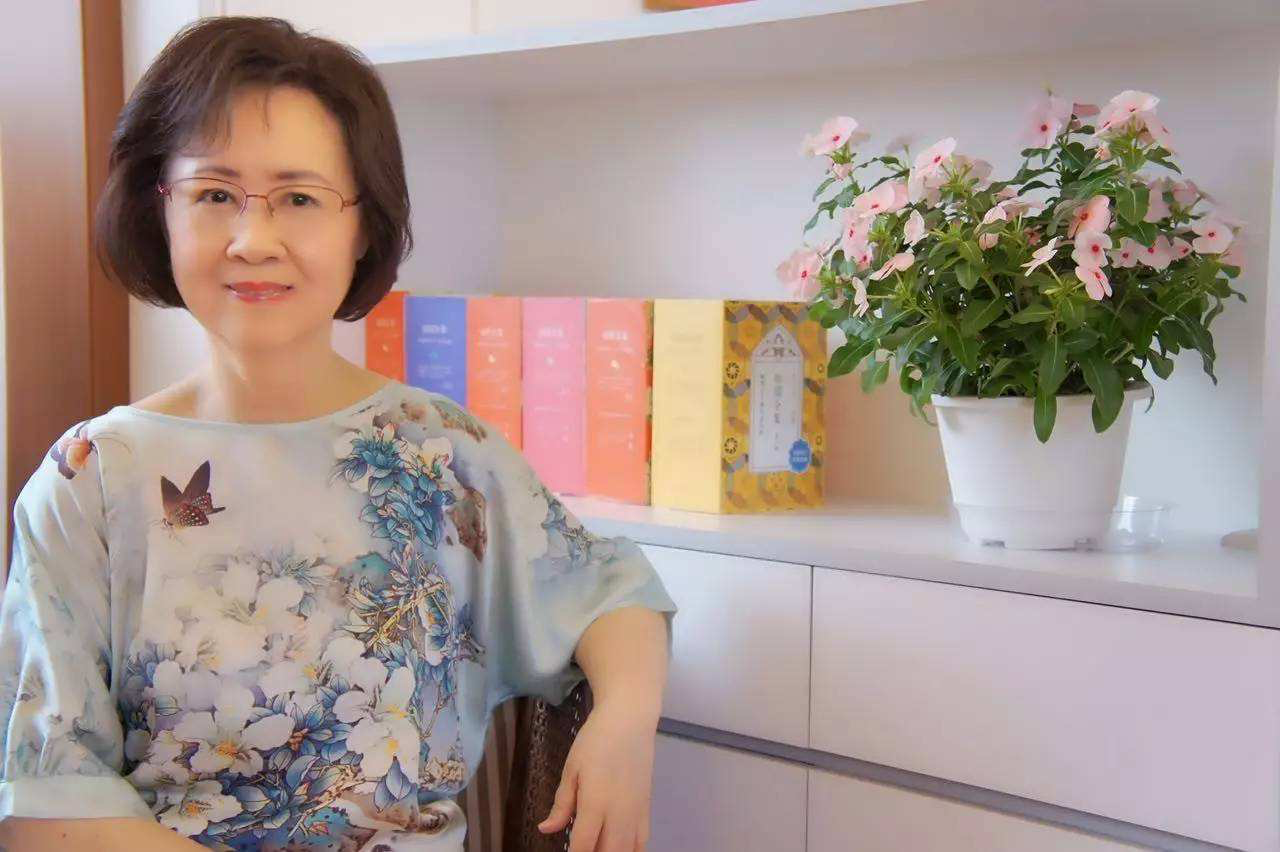 琼瑶男郎今昔颜值大PK：有人年过60依旧帅气，有人发福成“奶奶”