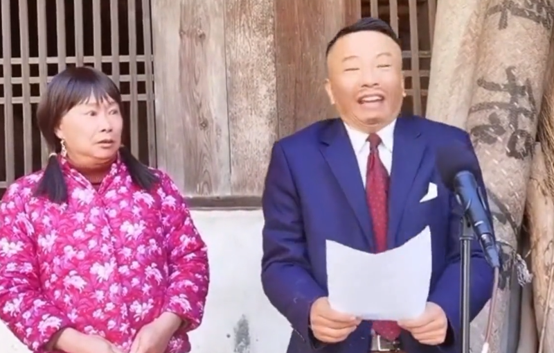 爱表演的生哥：模仿老太太走红圈粉400万，被赞“第二个宋小宝”