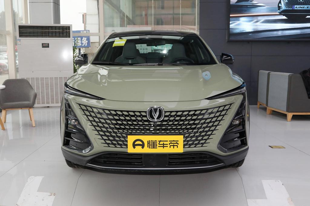长安UNI-T 2.0T正式上市，推出4款车型，起售价13.79万元