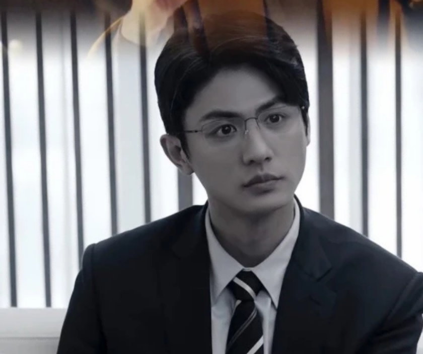 身高超185的10位男星，个个“鹤立鸡群”，不用自欺欺人谎报身高