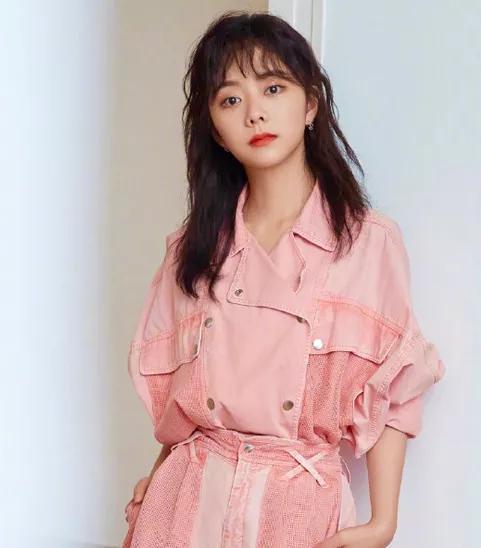 甜美可爱的谭松韵
