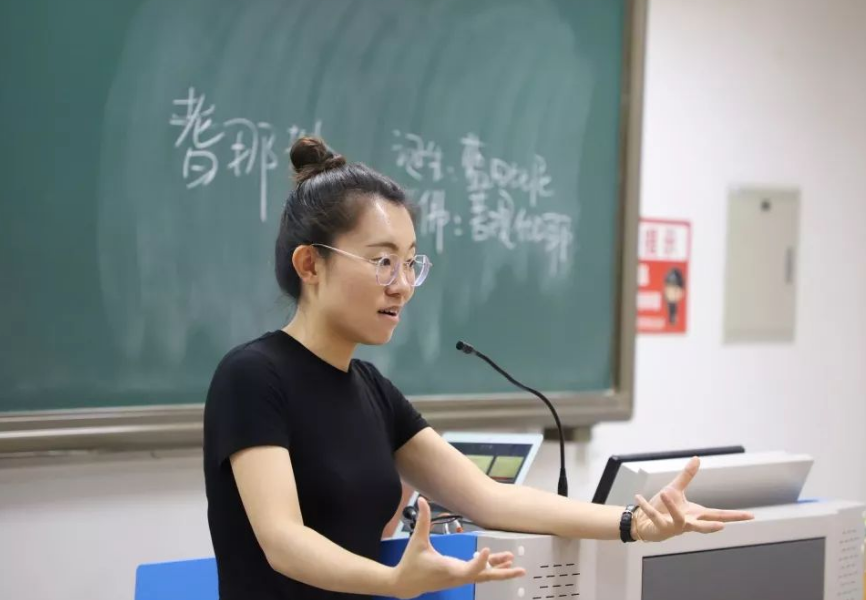 学生时代，你都做过哪些一举成名全校皆知的事？第二个堪称经典