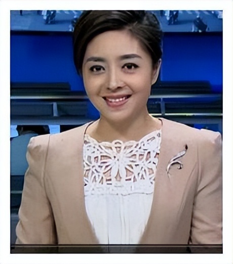 佟瑶:23岁成四川知名主持,醉酒上厕所离世,成丈夫余生之痛