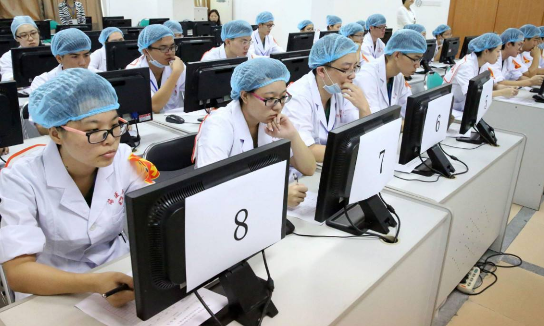 医学高校“排行榜”名单出炉，协和排名意料之中，湘雅遭遇滑铁卢