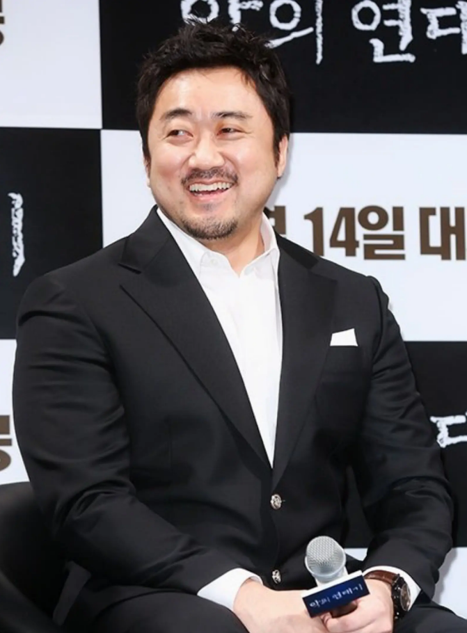 马东锡：“韩国最后一个男人”，演漫威遭抵制，跟女神结婚上巅峰