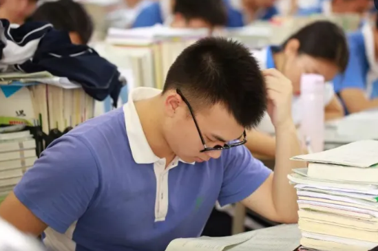 神14顺利升空，谁是航空航天高校的老大？北航、西工大棋逢对手