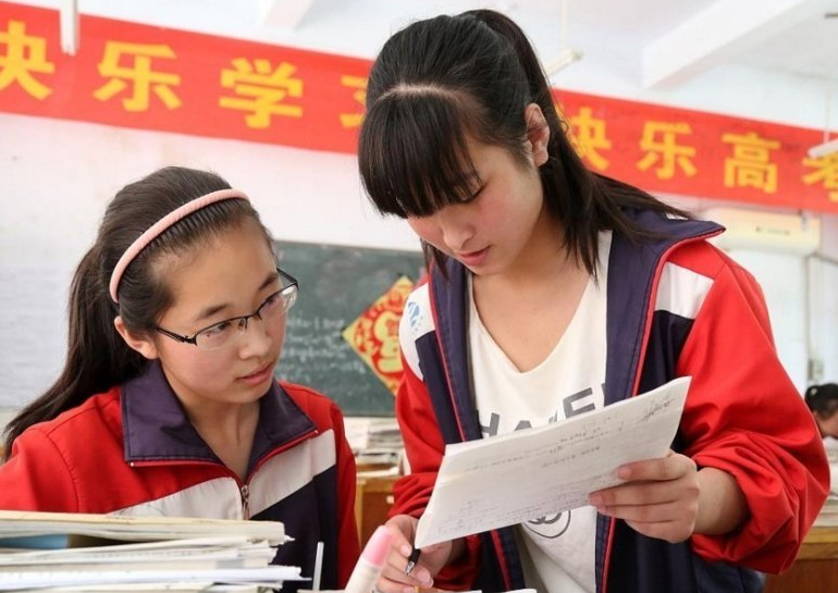 2022年浙江省“春考”开启，57.6万人奔赴考场，其他考生感到不公