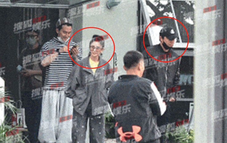 ��˼��١���������ɸ��ϣ�ѾѾϸ�İ��������·���ȫ����˵��Ц