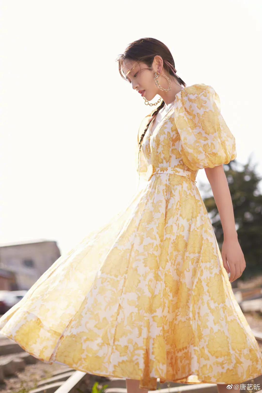 赵丽颖、杨颖、唐艺昕最好看的礼服合集，美若天仙，令人如痴如醉