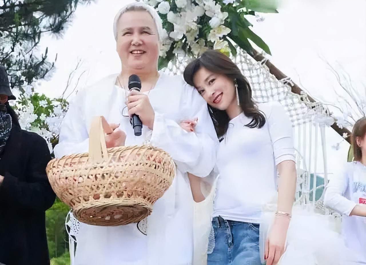 琼瑶男郎今昔颜值大PK：有人年过60依旧帅气，有人发福成“奶奶”