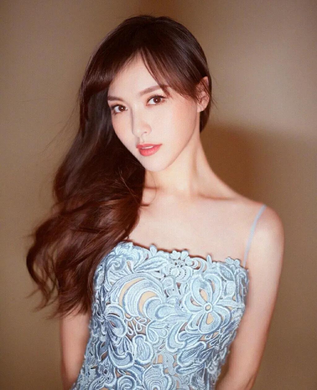 永远都是优雅美丽的唐嫣