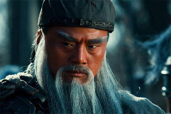 张飞只顾逃跑忘带嫂子，事后刘备说一句话，如今竟成兄弟义气名言