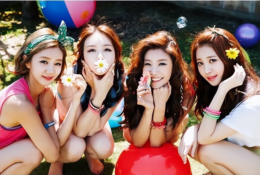 惠利靠1988德善爆火，带红全团却被诬陷耍大牌，组合10年关系亲密