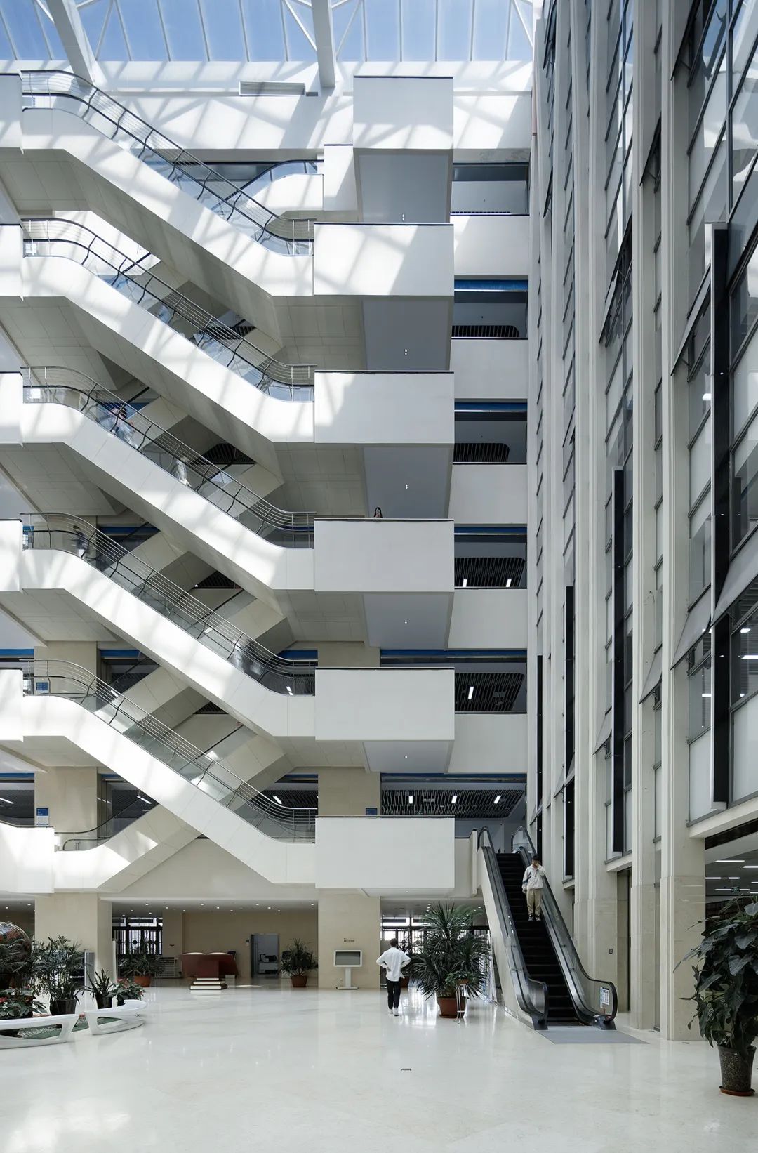 诗意的镶嵌 ── 兰州理工大学西校区图书馆 / UAD浙大设计