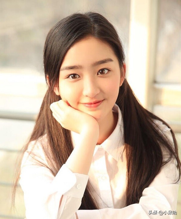 公路剧王炸，闫妮一人分饰两角，姚晨、梅婷作配，戏骨云集