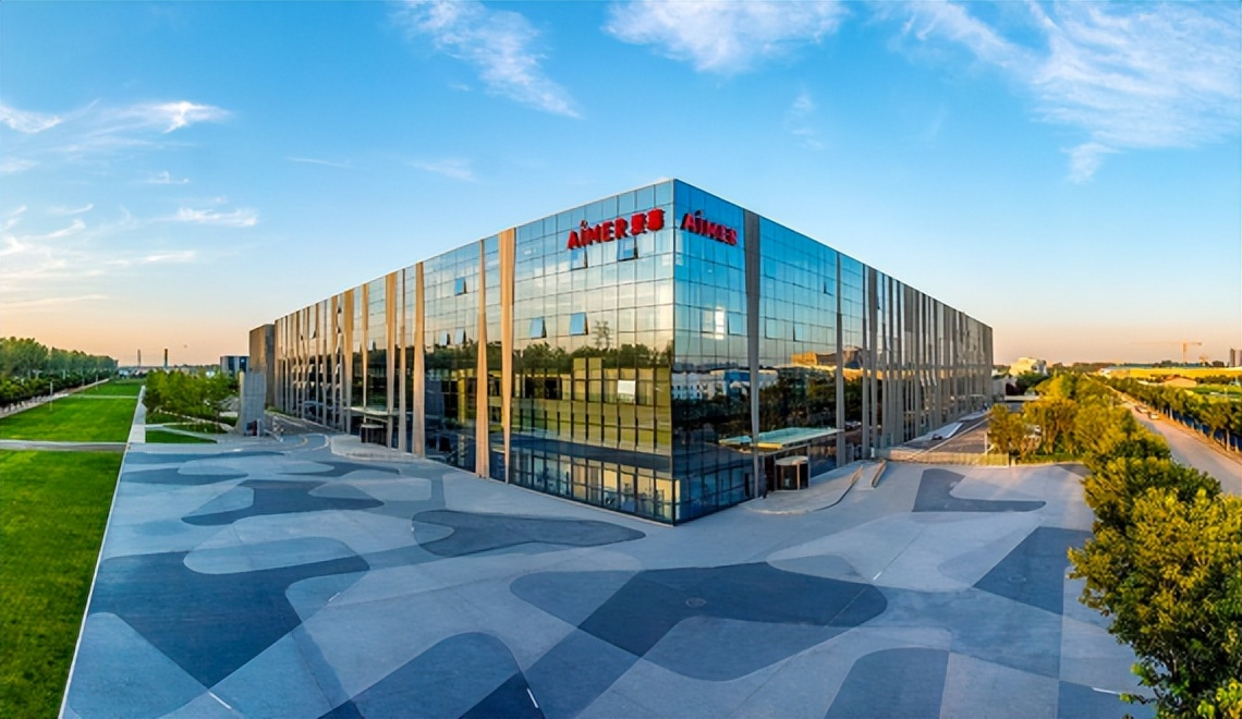 牵手“抖in新风潮”，传统企业精准锁定年轻消费市场