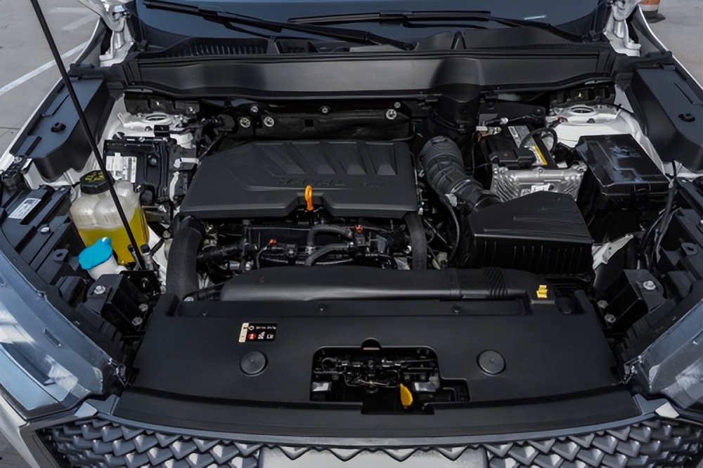 全球品质安全护航，哈弗H6全方位守护家人出行