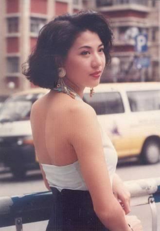 再看13位亚洲小姐：拍三级，揭丑闻，争名夺利犹如宫斗计