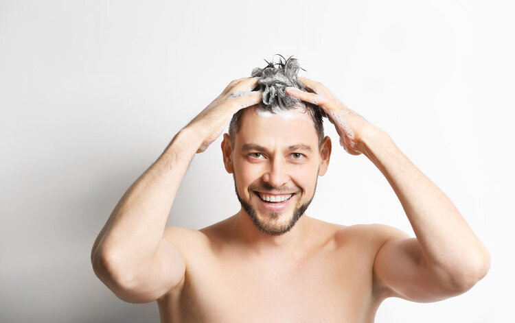 头发多久洗一次最好？早上洗头和晚上洗头哪个危害更大？一文说清