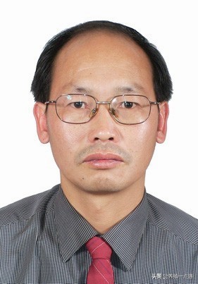 李琦华，云南农业大学教授、硕导，动物营养和饲料配方专家