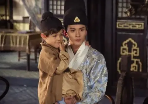 穿飞鱼服我只服这11位男星！穿上后个个化身为万人迷，霸气侧漏