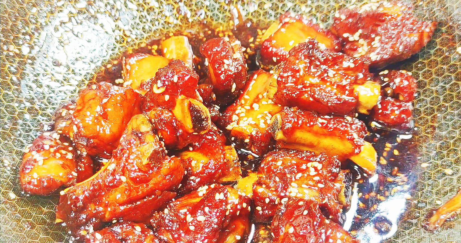 就地过年，年夜饭16道传统吉祥菜，南北方朋友都爱吃，丰盛不浪费
