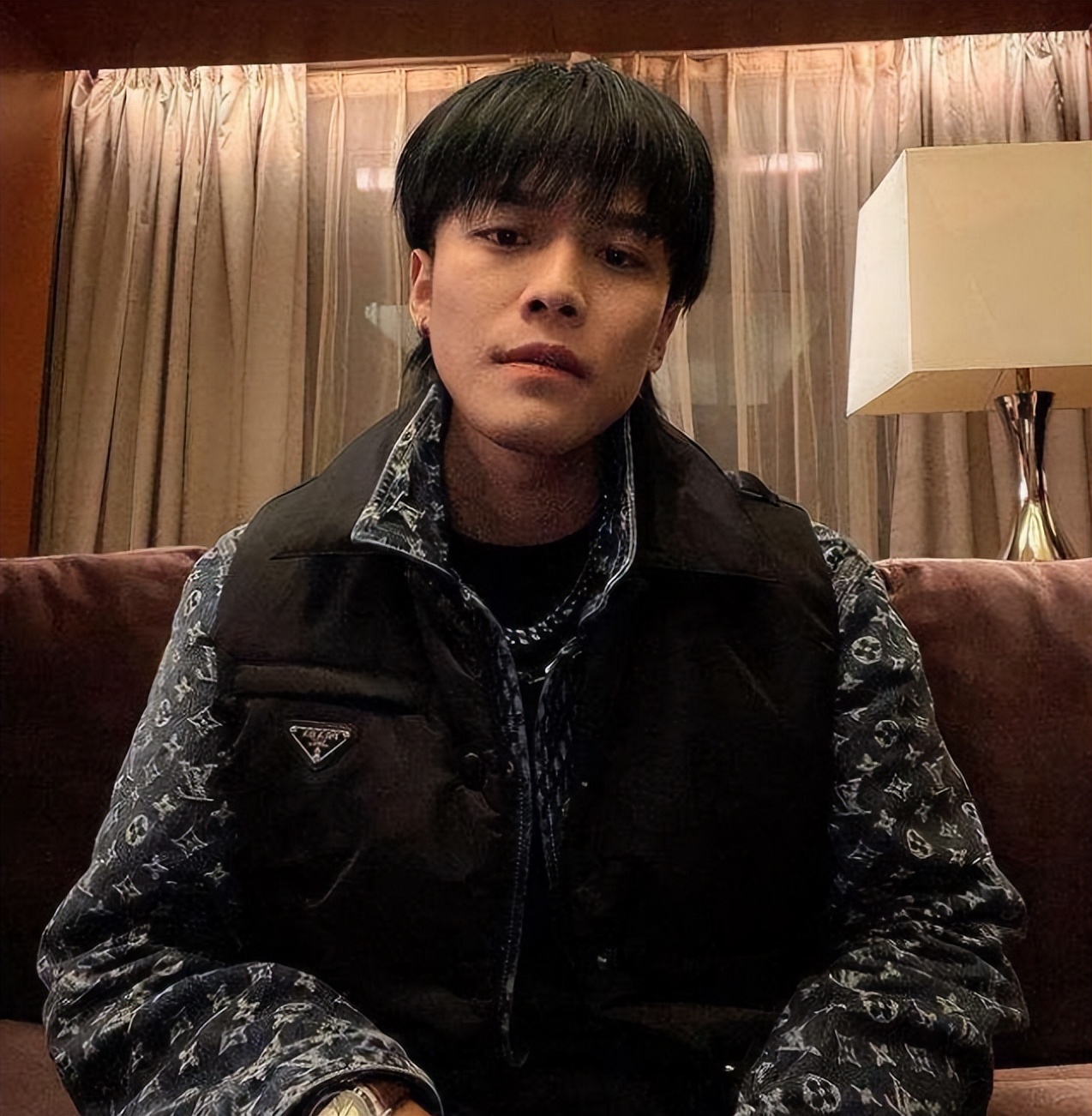 11位网红的收入，有人一分钟50万，有人年入30亿，19岁存款8位数