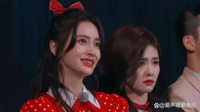 《奔跑吧》中的Angelababy和白鹿小姐姐是两种不同的风格哦