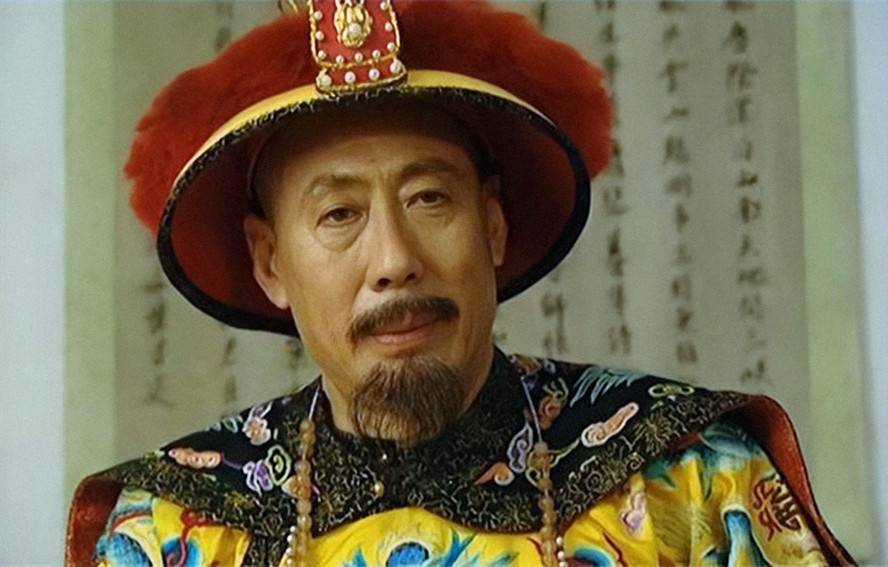 同样是皇帝专业户，陈道明、张铁林和陈宝国放一起，差别就出来了