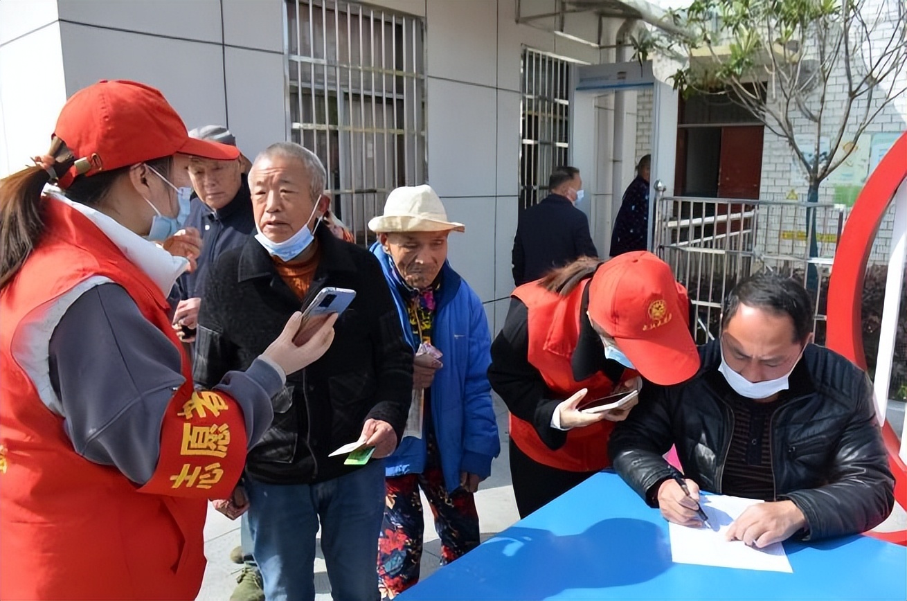 武汉市新洲区：贴心服务零距离，养老认证送上门，便民又暖心