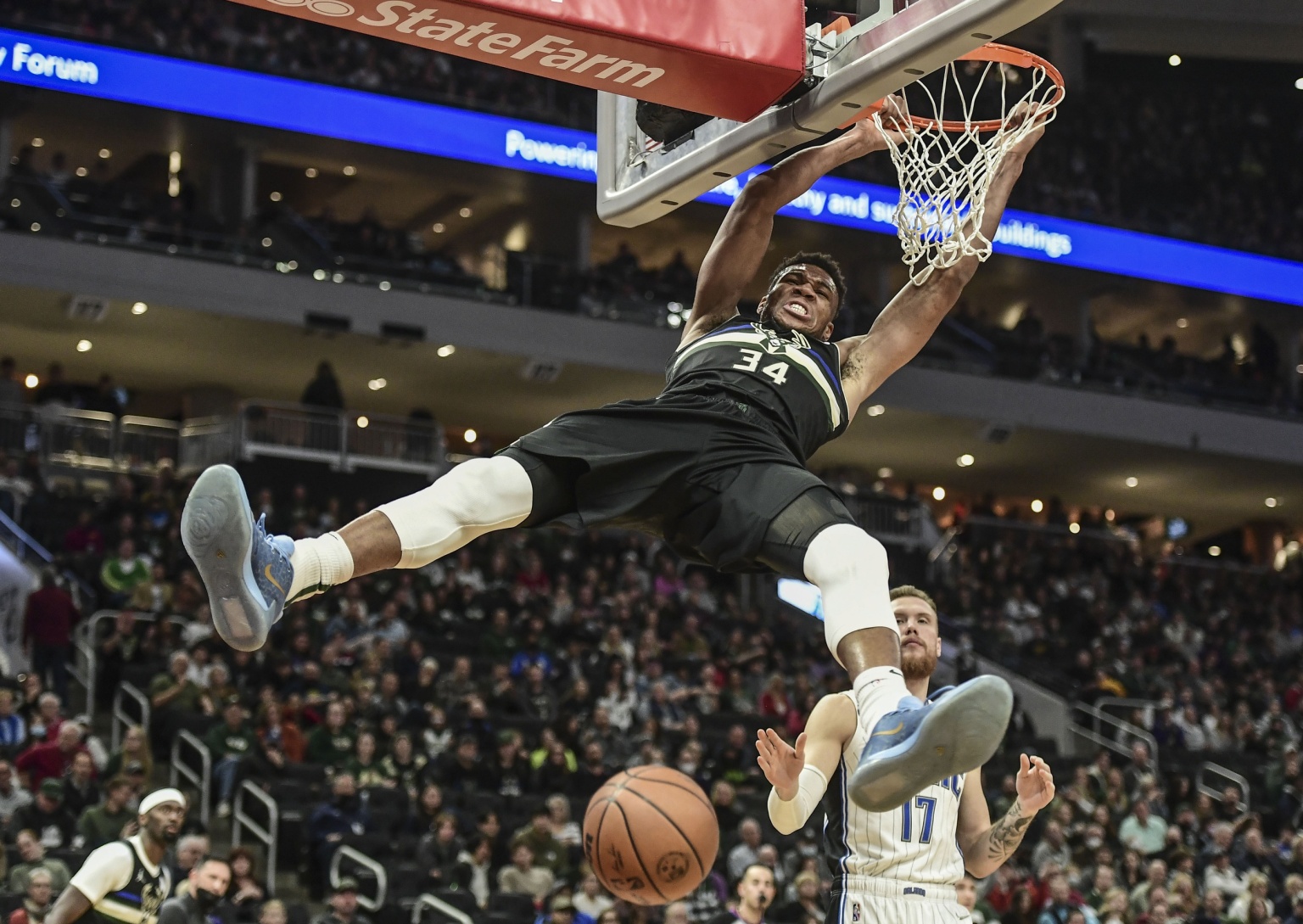 参加nba都有哪些人(外媒评NBA历史75大国际球星，奥拉朱旺第一，姚明第15)