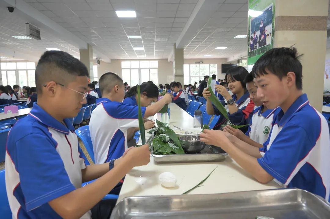 271教育丨粽子飘香满校园，浓情端午暖心扉