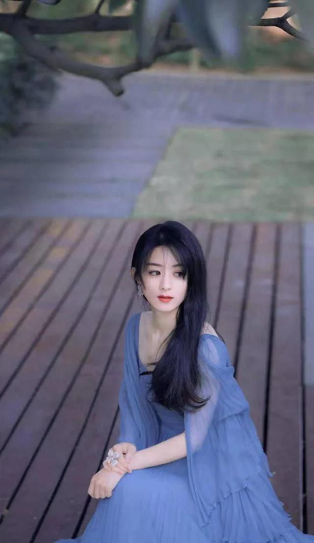 2022年女星红毯6大惊艳造型，可爱在时尚面前不值一提