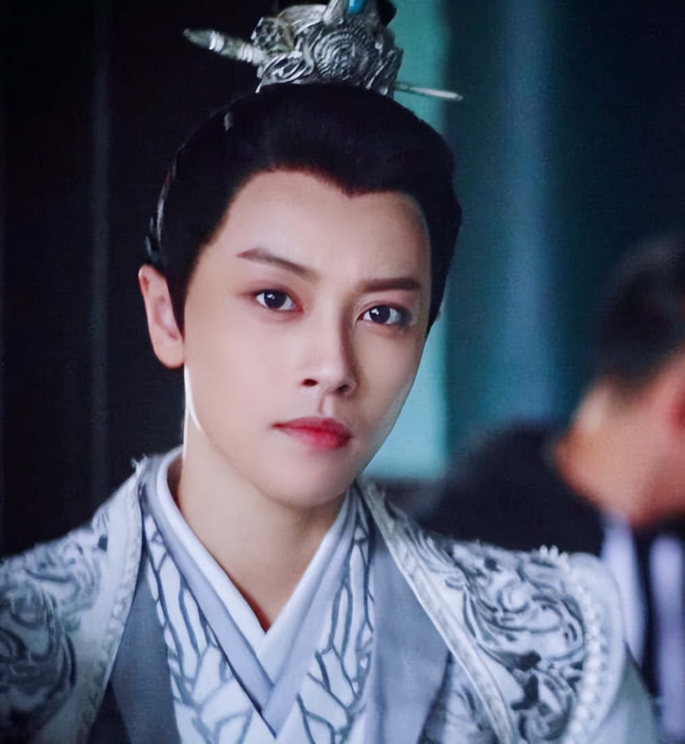 这才叫“女扮男装”，这10位女演员我差点就相信她们是男人了