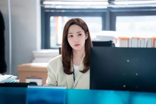 韩剧《气象厅的人们》：办公室恋情真的会社死吗？