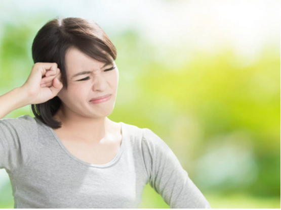 女子头晕，以为是高血压引起的，多次治疗均无效，医生：看错科了