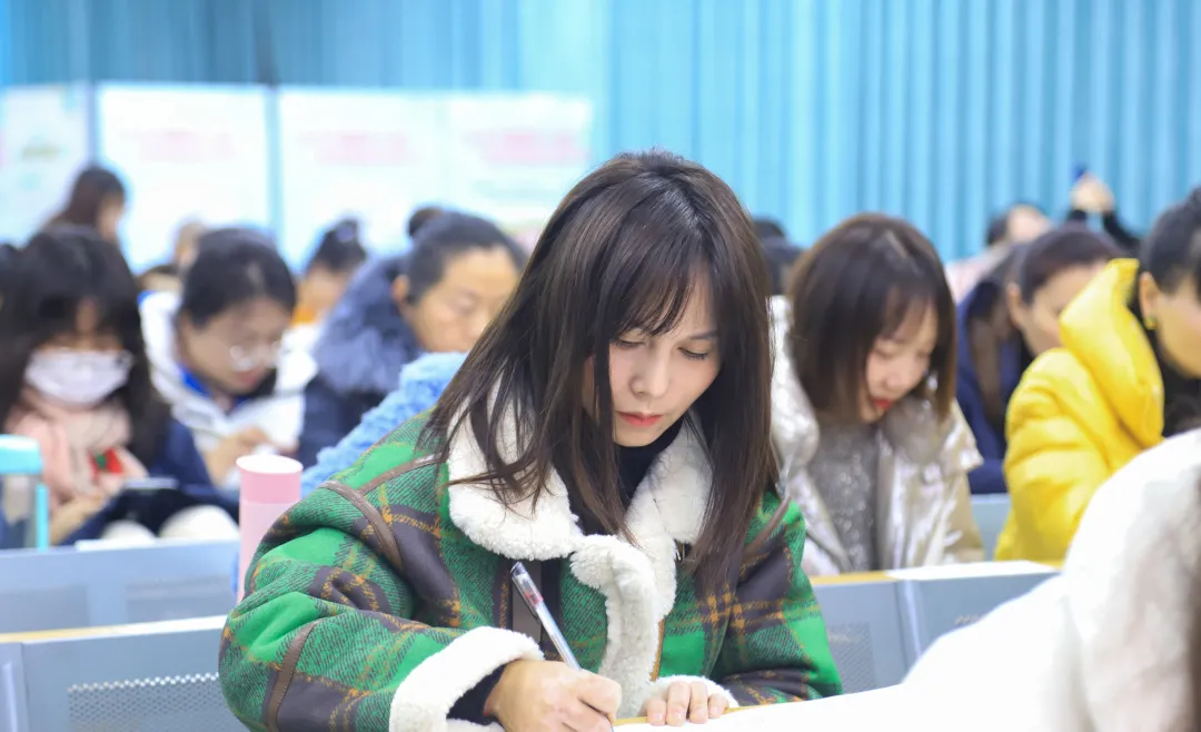 南湖小学丨专家引领促科研 赋能教育共成长