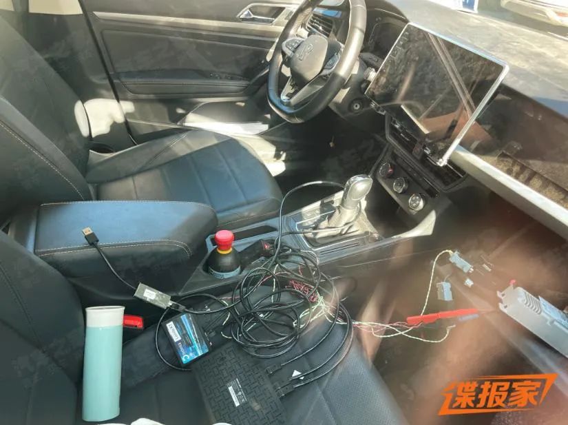 全新广汽传祺GS8正式上市；新款上汽大众朗逸内饰曝光