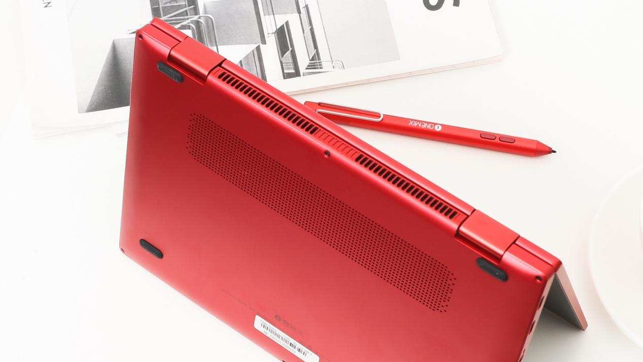 10.1寸掌上笔记本评测：I7+16G+1T，网友：这是要上天的节奏
