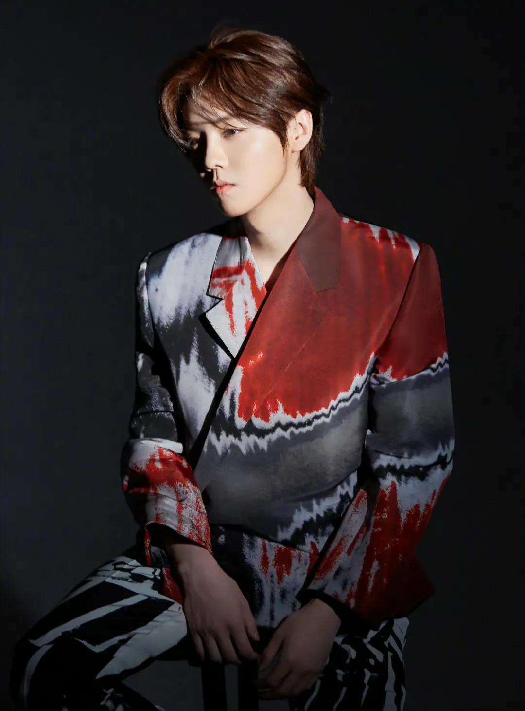 鹿晗 ​​​那个少年也成长了