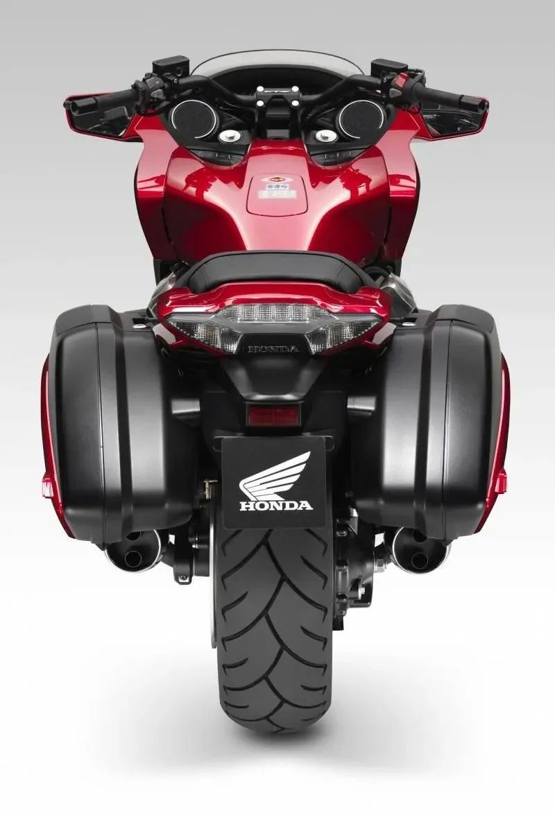 摩靡丨被誉为“公路游艇”，Honda CTX系列名副其实