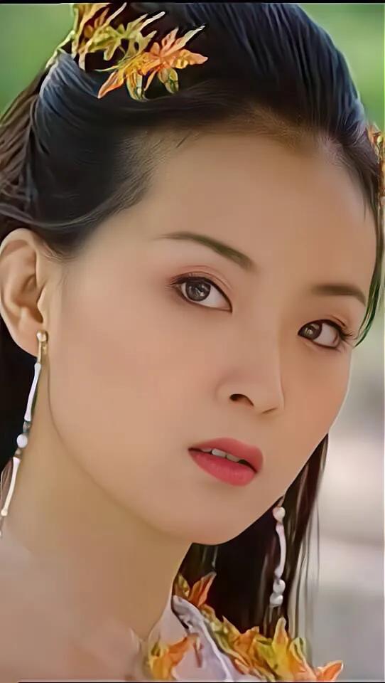 王艳的颜值巅峰，白飞飞太美了