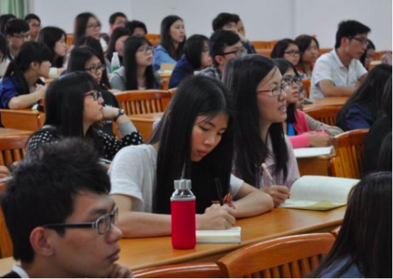 大学什么时候最适合考“四级”？聪明人选对时间节点，通过率很高