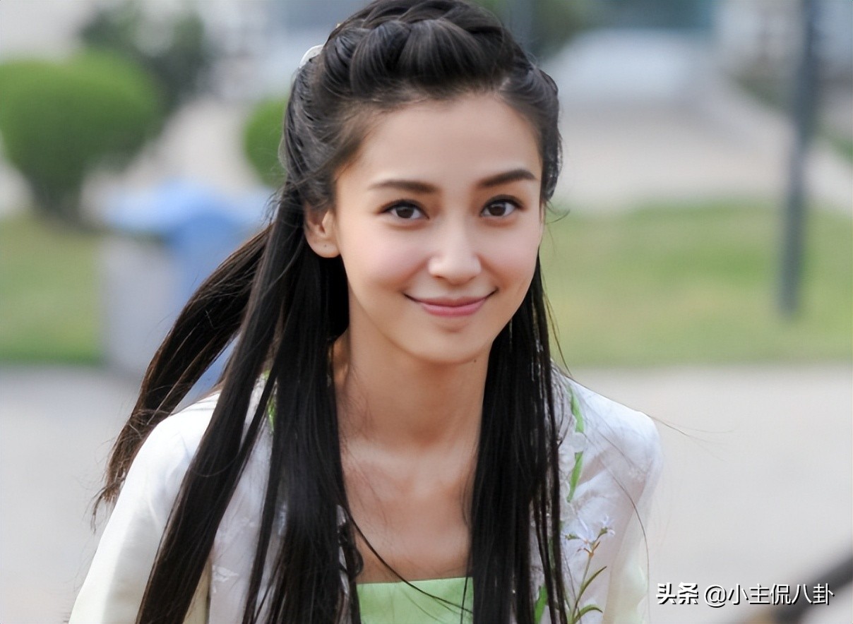 黄晓明25年前旧照引热议，网友感慨：岁月是把杀猪刀