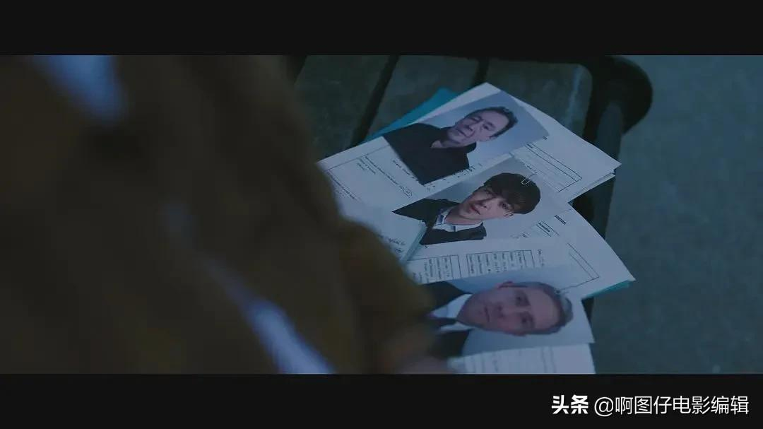 今天讲个《鬼故事》,英国最受欢迎的恐怖片.