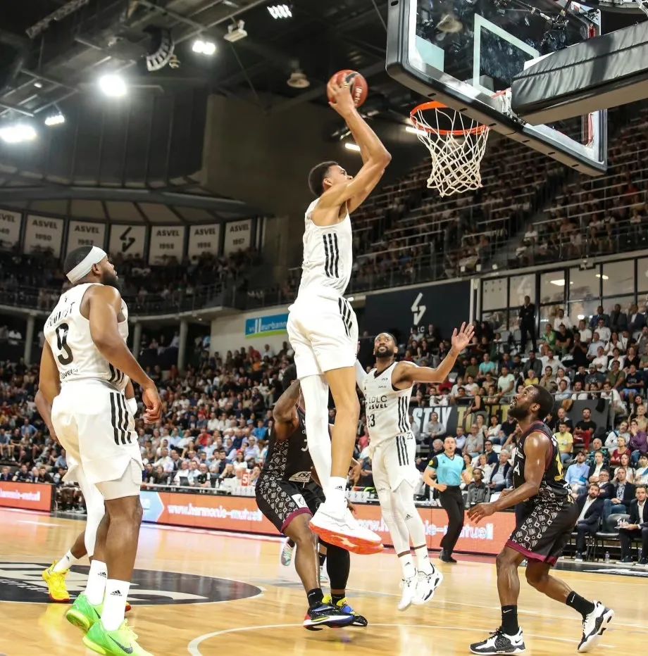 今年的nba状元热门有哪些(NBA状元热门赛季报销！身高2米21，臂展2米44！天赋堪比杜兰特)