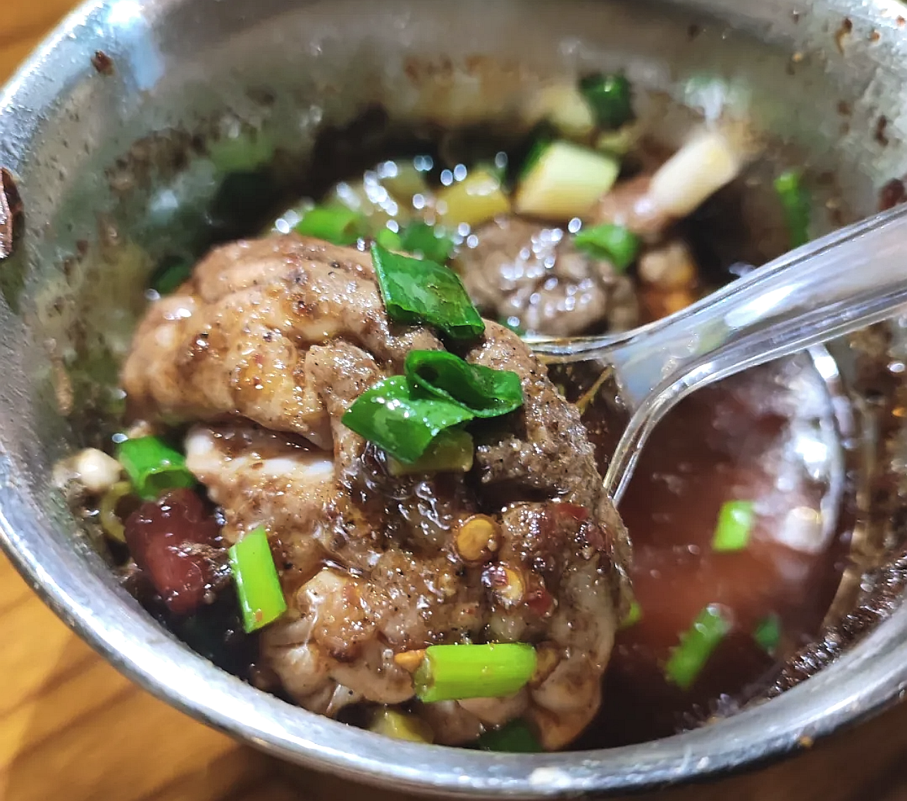 “不吃就给我爬！”重庆南坪网红烧烤，号称“天花板”，态度恶劣