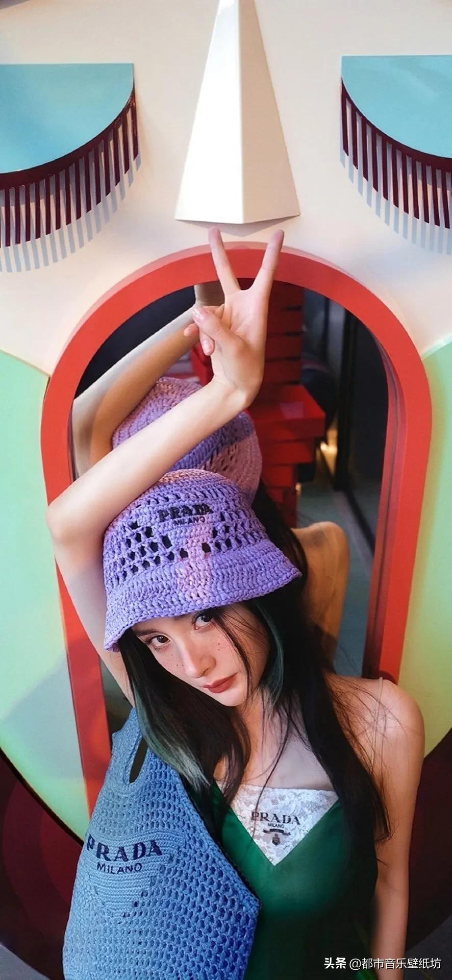 杨幂高清时尚穿搭美图壁纸精选